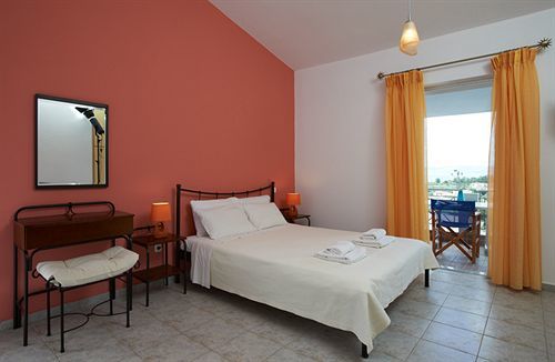 Irene Studios Hotel Evia Exterior photo