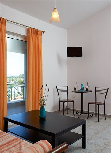Irene Studios Hotel Evia Exterior photo